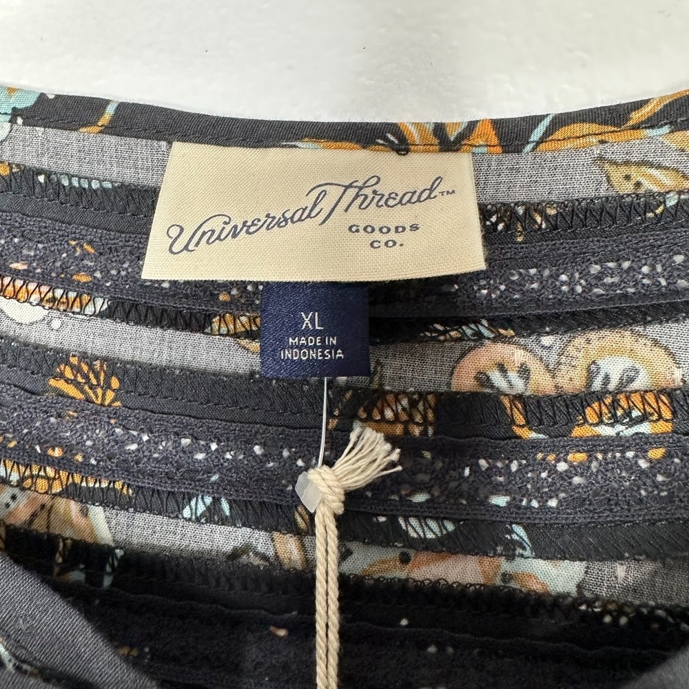Universal thread Peasant Top‎ Size XL Dark Gray Floral Cottagecore - Picture 3 of 10